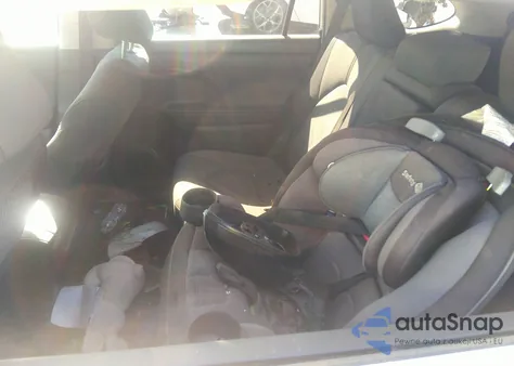 2020 Toyota Highlander Le z USA, uszkodzony, nr VIN 5TDZZRAH3LS505375